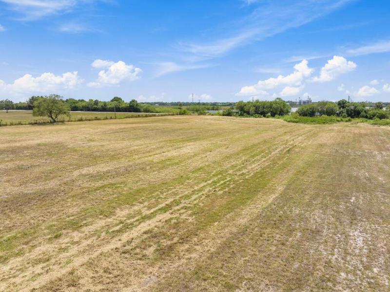  Commercial & Industrial Land Images 