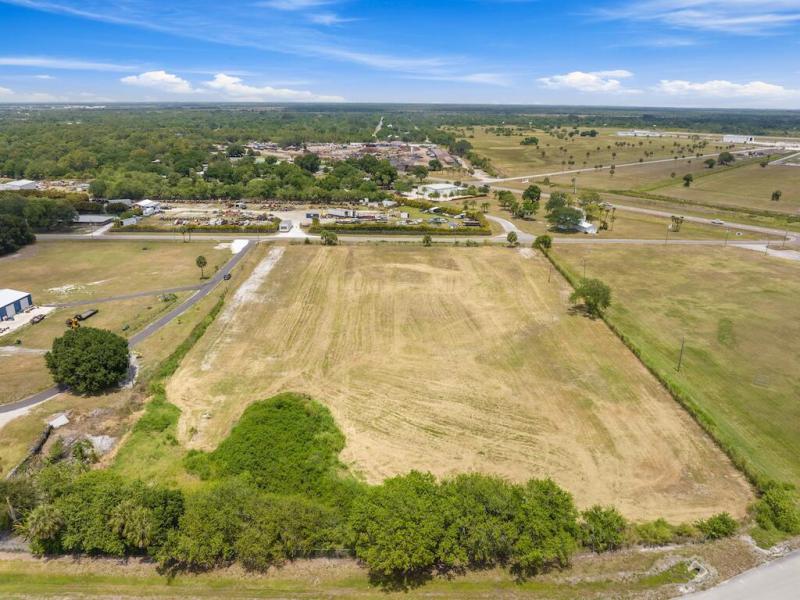  Commercial & Industrial Land Images 