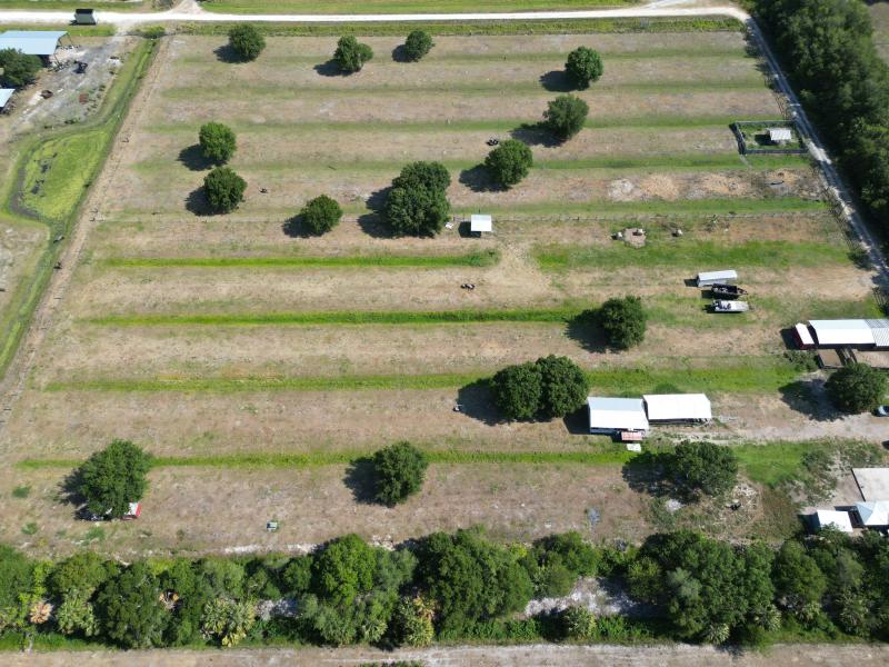  Commercial & Industrial Land Images 