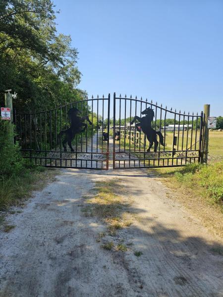  Commercial & Industrial Land Images 