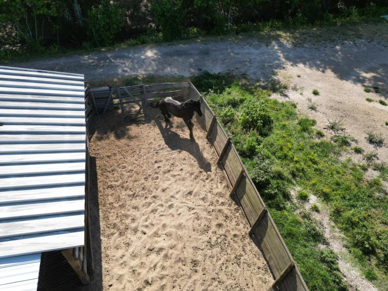  Commercial & Industrial Land Images 