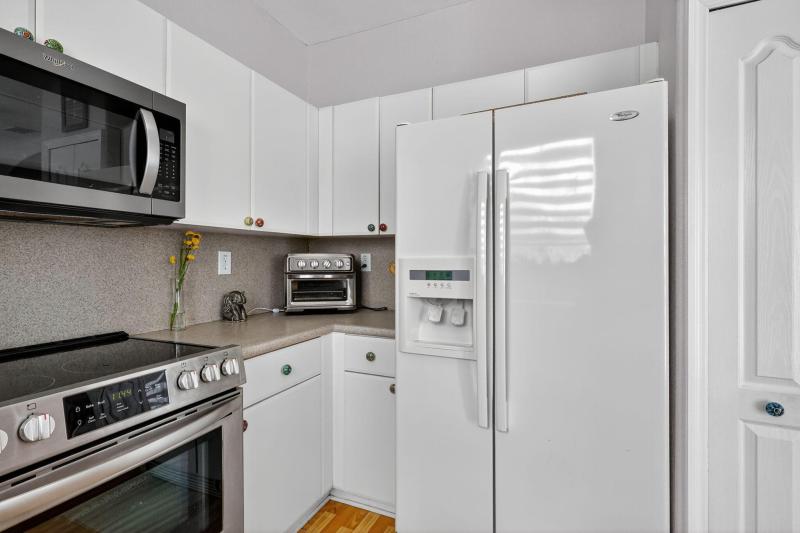  Condo & Townhome Photos