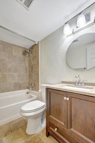  Condo & Townhome Photos