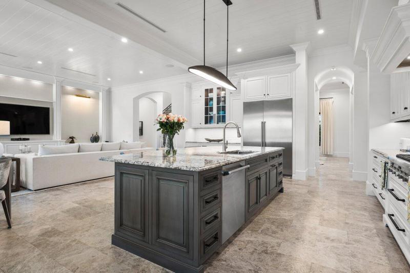  Single Family Homes Photo 8:  Stuart,  FL 34996