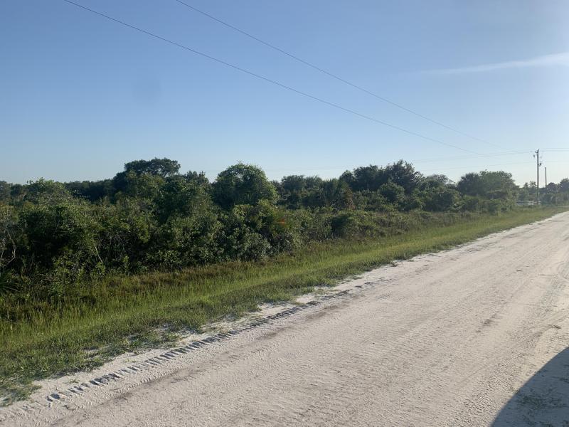  Commercial & Industrial Land Images 