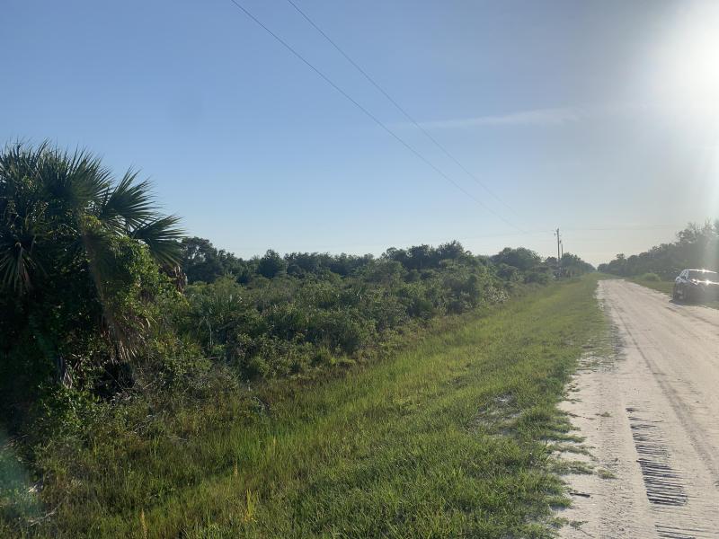  Commercial & Industrial Land Images 