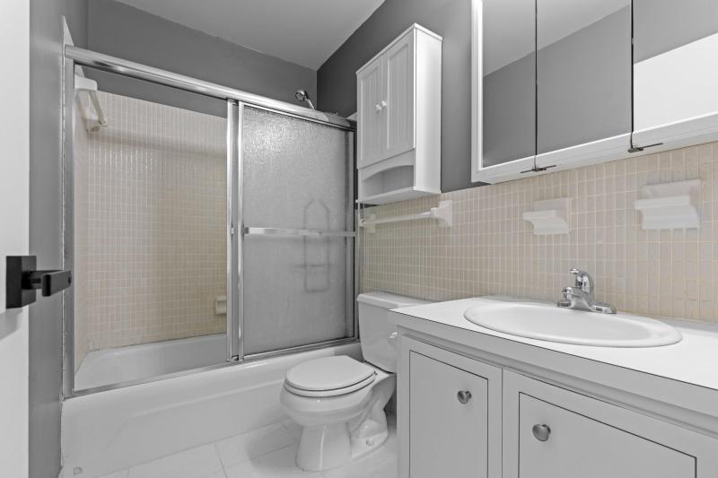  Condo & Townhome Photos