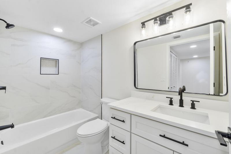  Condo & Townhome Photos