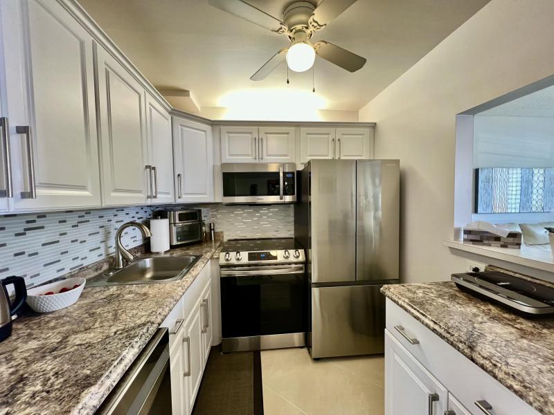  Condo & Townhome Photos