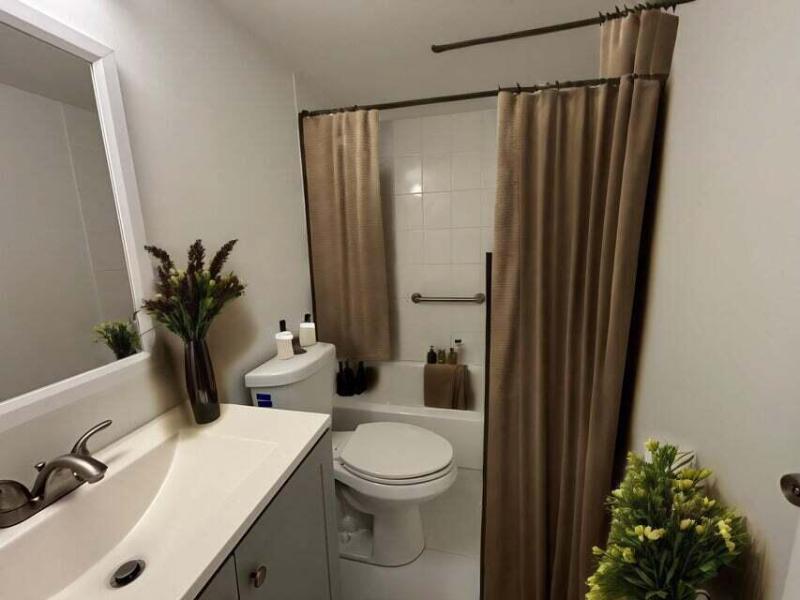  Condo & Townhome Photos