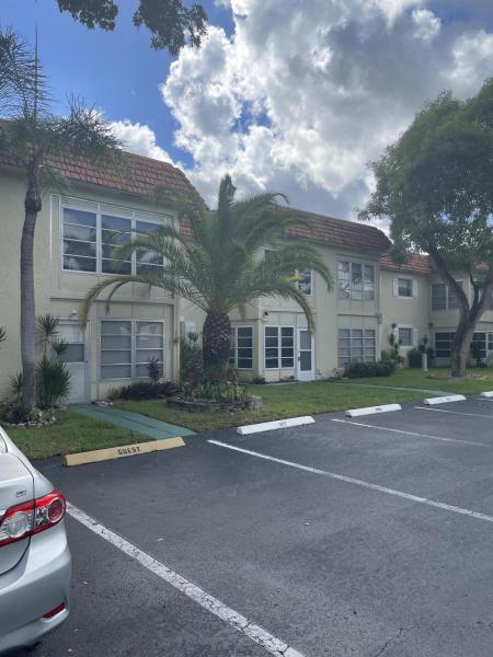  Condo & Townhome Photos