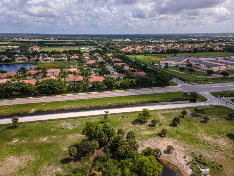  Commercial & Industrial Land Images 