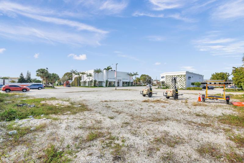  Commercial & Industrial Land Images 
