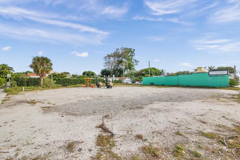  Commercial & Industrial Land Images 