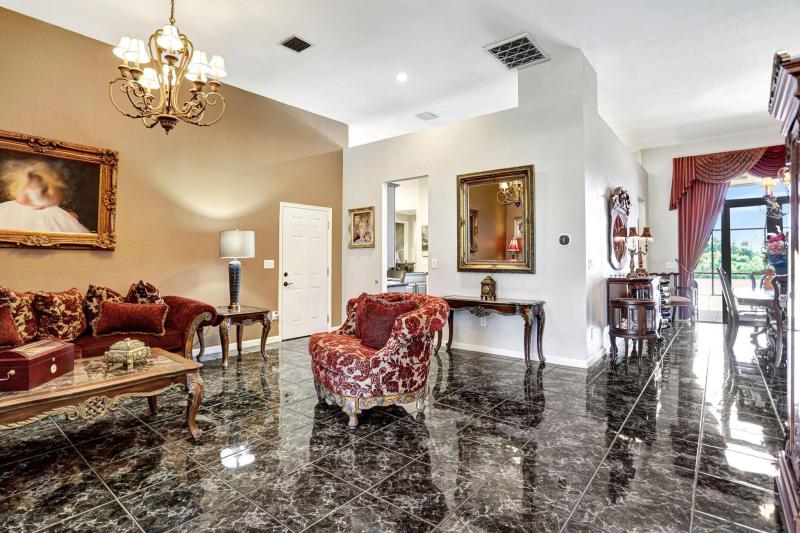  Single Family Homes Photo 14:  Pembroke Pines,  FL 33332
