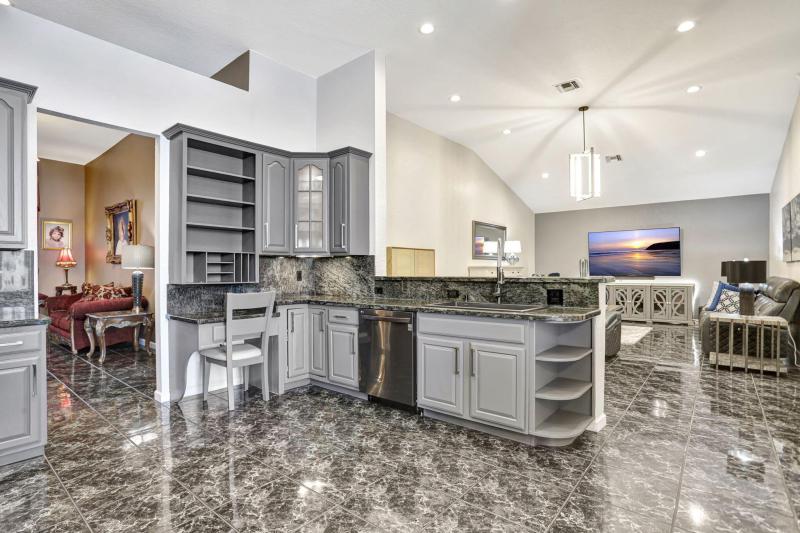  Single Family Homes Photo 21:  Pembroke Pines,  FL 33332