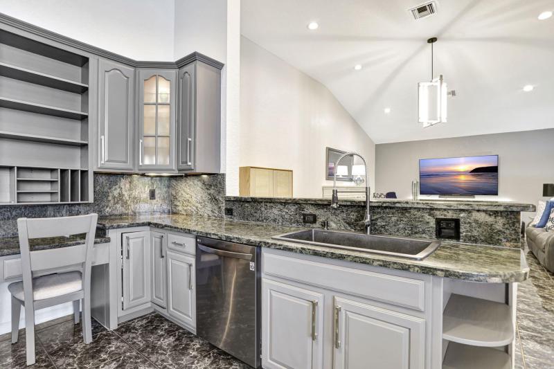  Single Family Homes Photo 22:  Pembroke Pines,  FL 33332