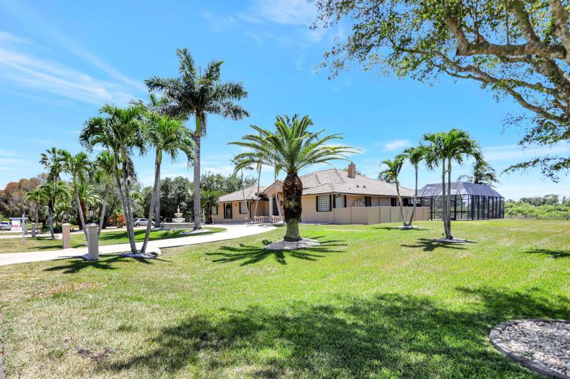  Single Family Homes Photo 4:  Pembroke Pines,  FL 33332
