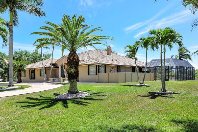  Single Family Homes Photo 5:  Pembroke Pines,  FL 33332