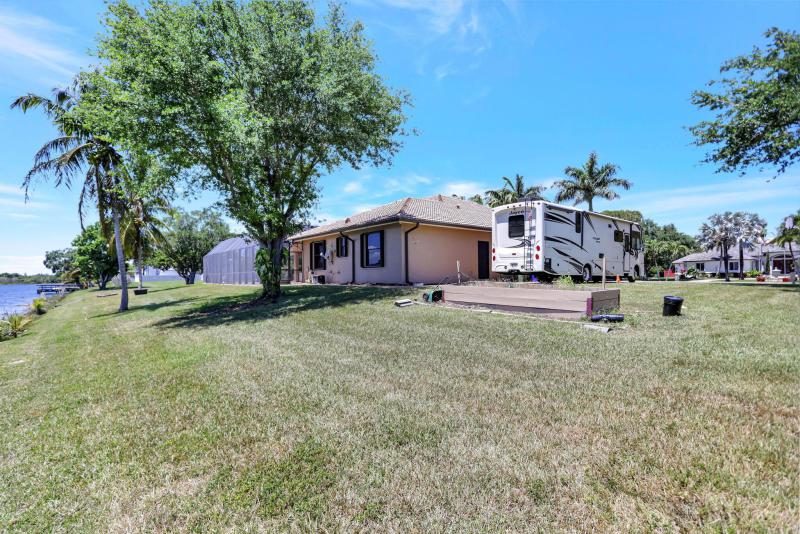  Single Family Homes Photo 55:  Pembroke Pines,  FL 33332