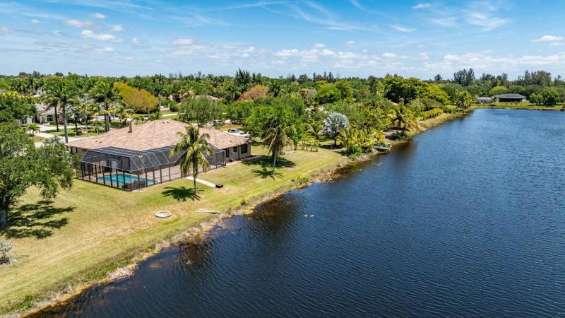  Single Family Homes Photo 71:  Pembroke Pines,  FL 33332