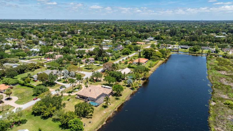  Single Family Homes Photo 80:  Pembroke Pines,  FL 33332