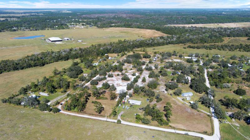  Commercial & Industrial Land Images 