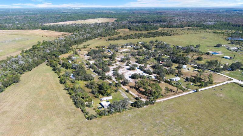  Commercial & Industrial Land Images 