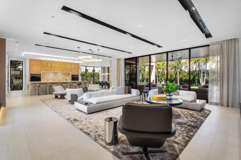  Single Family Homes Photo 13:  Boca Raton,  FL 33432