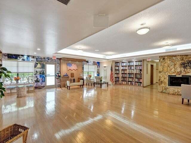  Condo & Townhome Photos