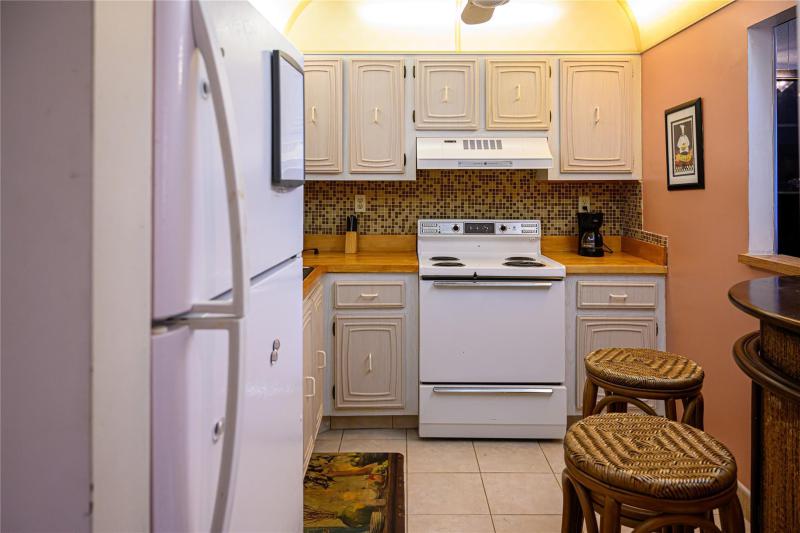  Condo & Townhome Photos