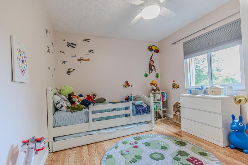  Condo & Townhome Photos