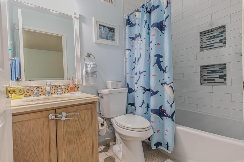  Condo & Townhome Photos