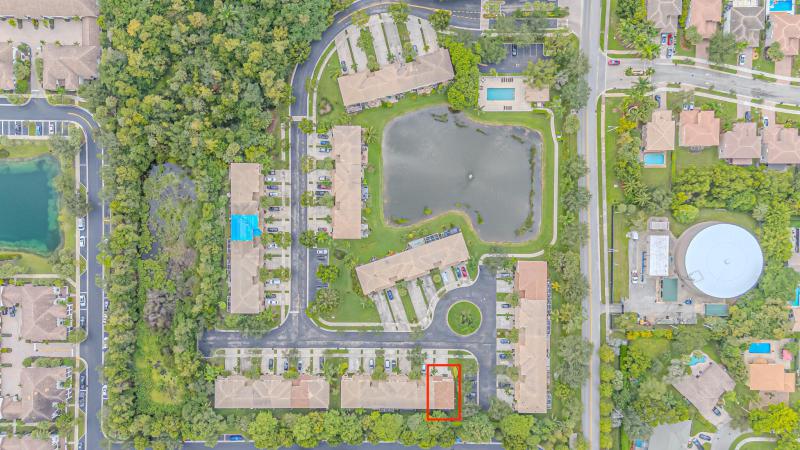  Condo & Townhome Photos