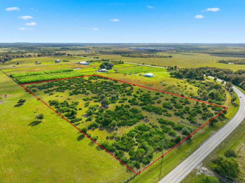  Commercial & Industrial Land Images 