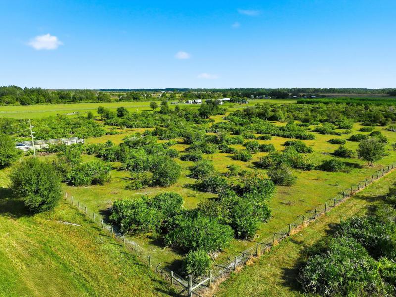  Commercial & Industrial Land Images 