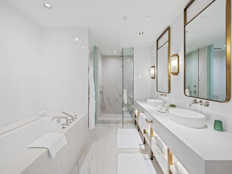  Condo & Townhome Photos