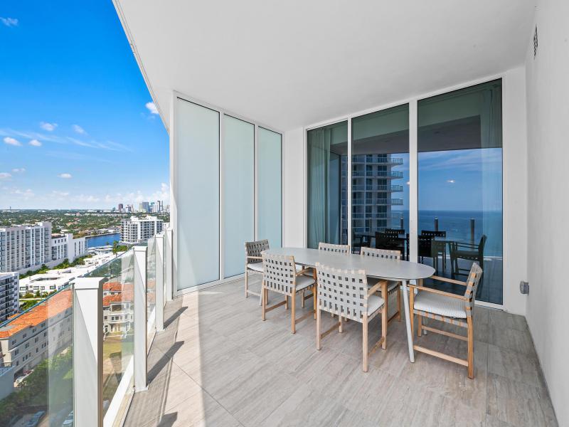  Condo & Townhome Photos