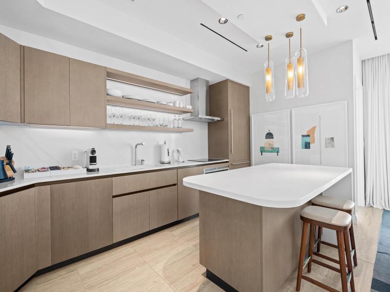  Condo & Townhome Photos