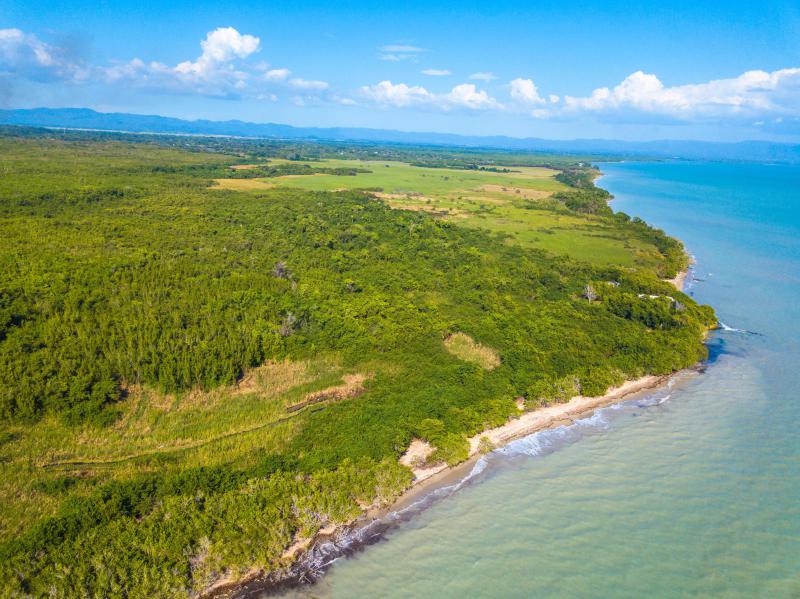  Commercial & Industrial Land Images 