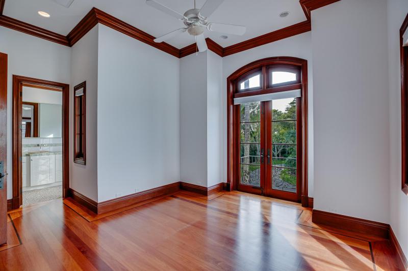  Single Family Homes Photo 27:  Hutchinson Island,  FL 34949