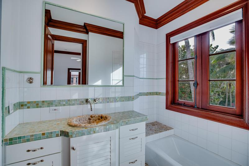  Single Family Homes Photo 28:  Hutchinson Island,  FL 34949