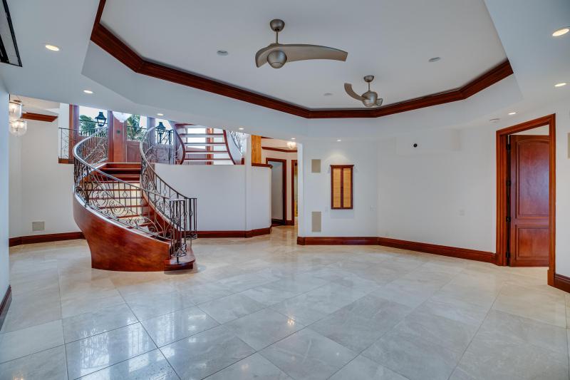  Single Family Homes Photo 31:  Hutchinson Island,  FL 34949