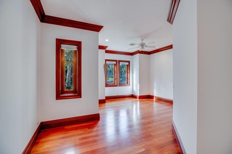  Single Family Homes Photo 34:  Hutchinson Island,  FL 34949