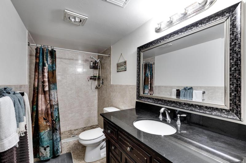  Condo & Townhome Photos
