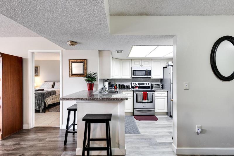  Condo & Townhome Photos