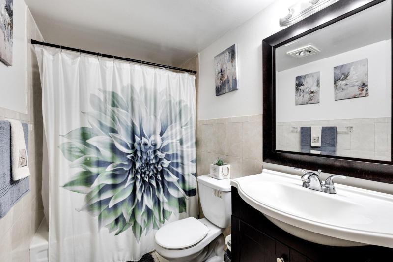  Condo & Townhome Photos