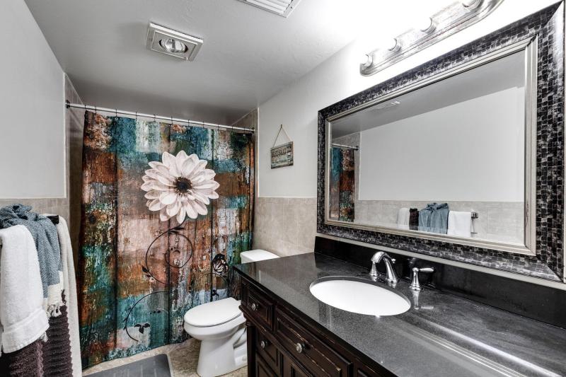  Condo & Townhome Photos
