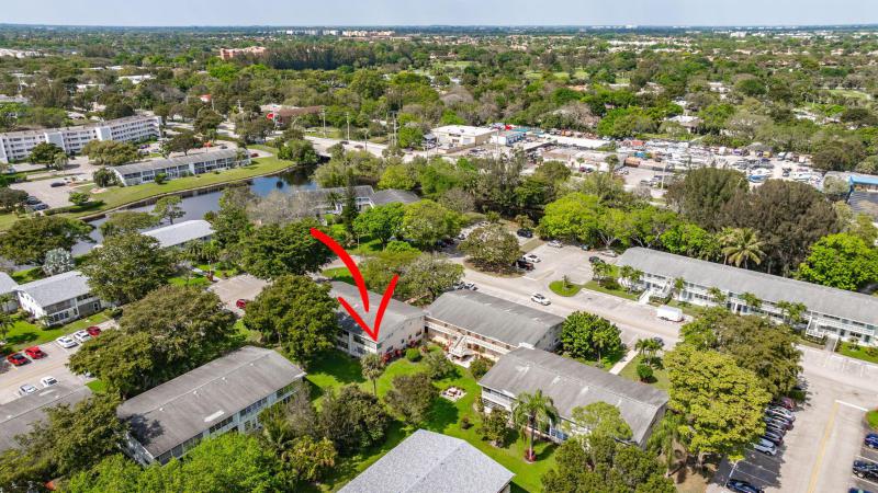  Condo & Townhome Photos