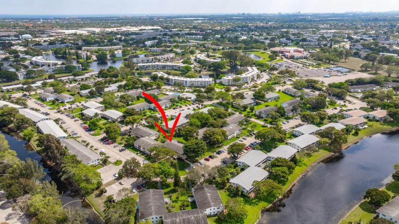  Condo & Townhome Photos